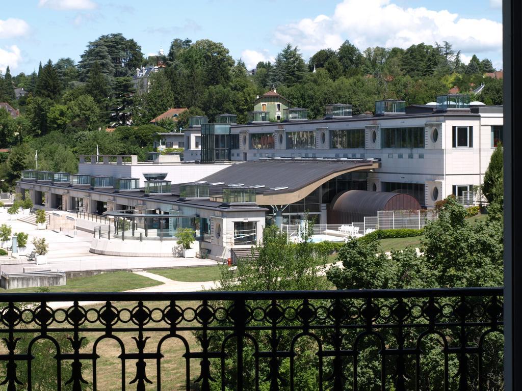 Aux Meubles Du Manoir Aparthotel Aix-les-Bains Exterior photo