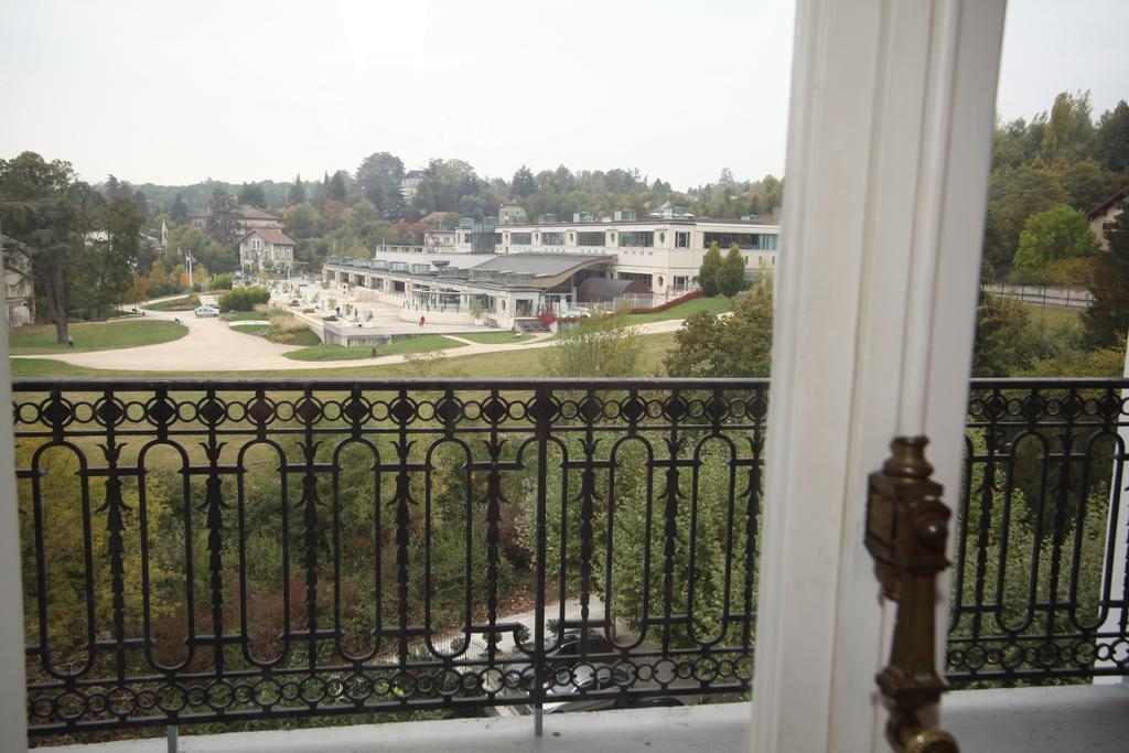 Aux Meubles Du Manoir Aparthotel Aix-les-Bains Exterior photo