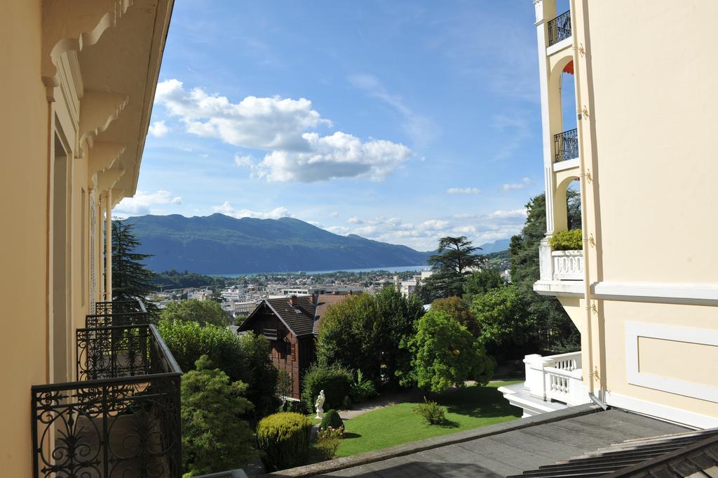 Aux Meubles Du Manoir Aparthotel Aix-les-Bains Exterior photo