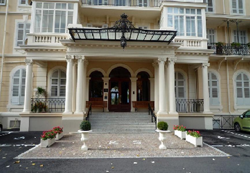 Aux Meubles Du Manoir Aparthotel Aix-les-Bains Exterior photo