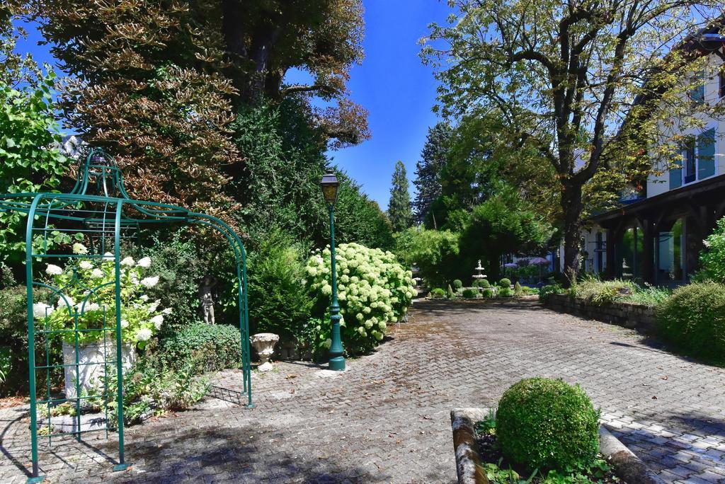 Aux Meubles Du Manoir Aparthotel Aix-les-Bains Exterior photo