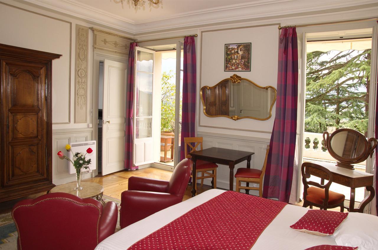 Aux Meubles Du Manoir Aparthotel Aix-les-Bains Exterior photo